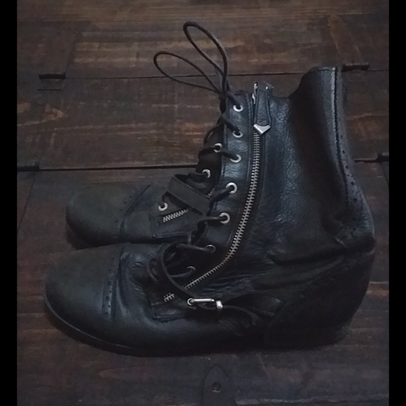 Black Leather High-Top Zipper Boots - Picture 3 of 5